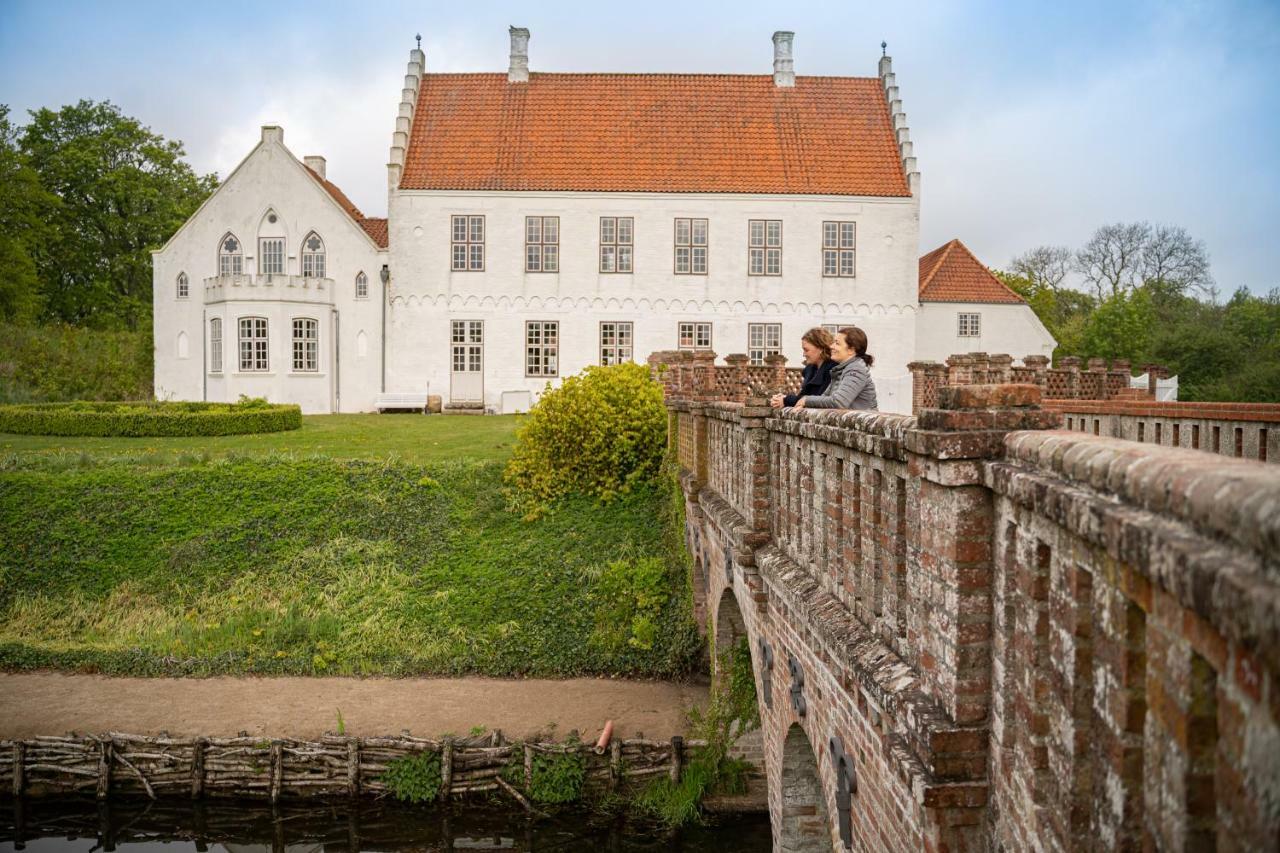 Norre Vosborg Hotel Vemb Bagian luar foto